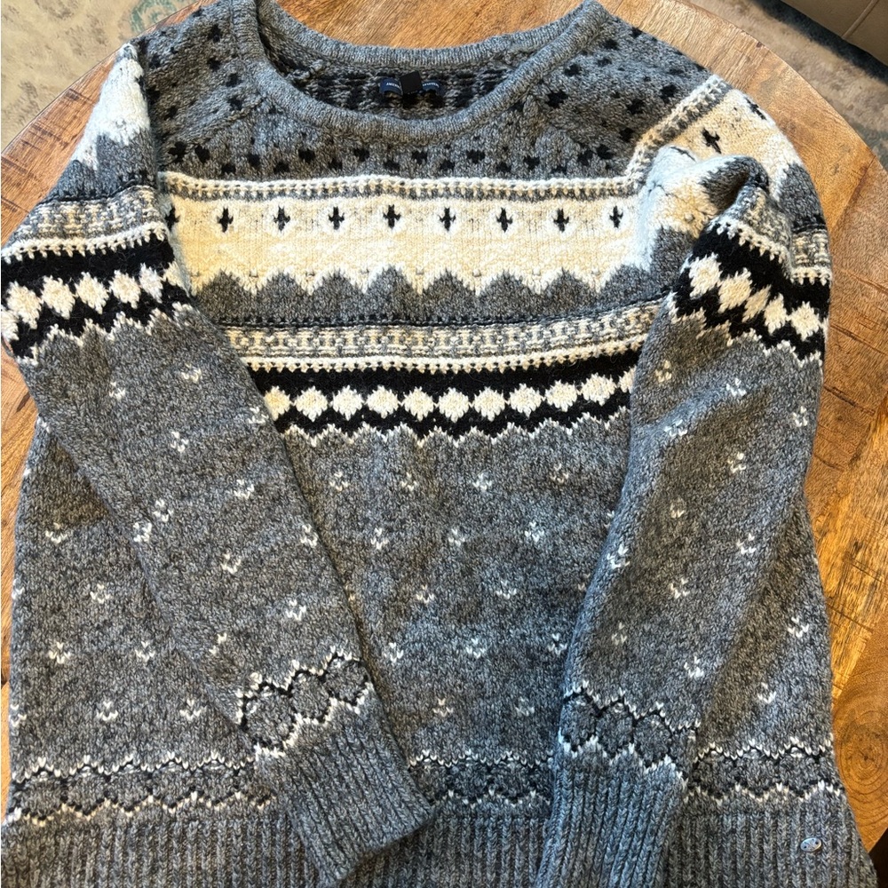 Women’s small American Eagle Sweater